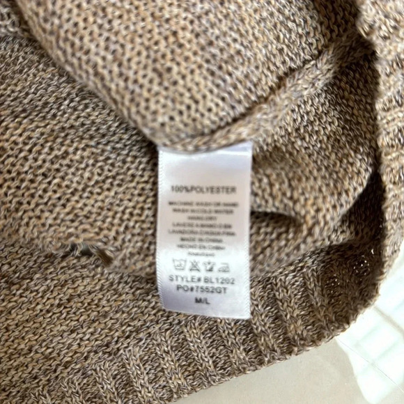 Cozy Casual Top - Picture 4 of 4